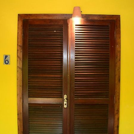 Vila Bonete Hostel Ilhabela Exterior foto
